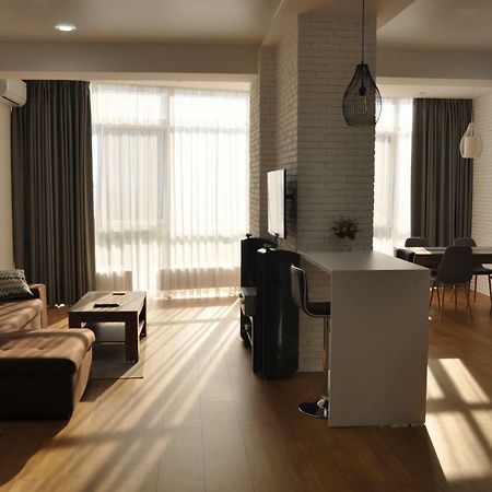 Sky Apartment Odesa Exterior photo