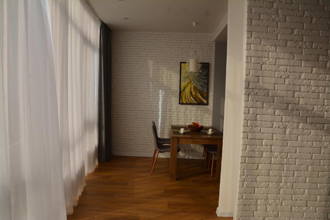 Sky Apartment Odesa Exterior photo
