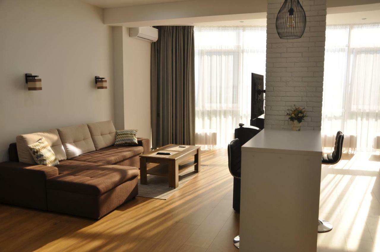 Sky Apartment Odesa Exterior photo